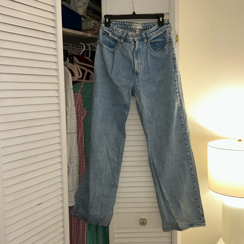 Abercrombie curve love jeans